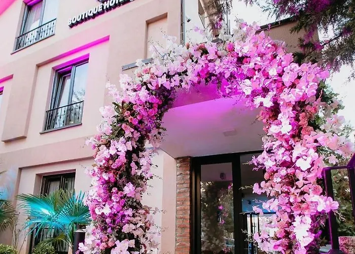 Rose Boutique 5* 地拉那